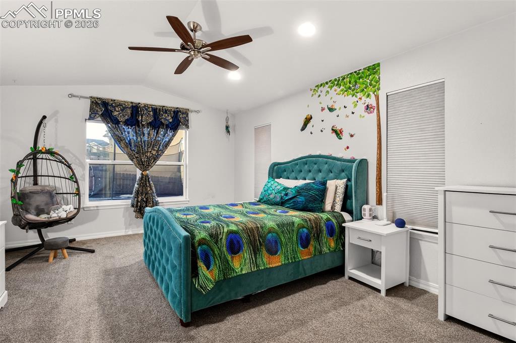 Image 21 of 48: Bedroom