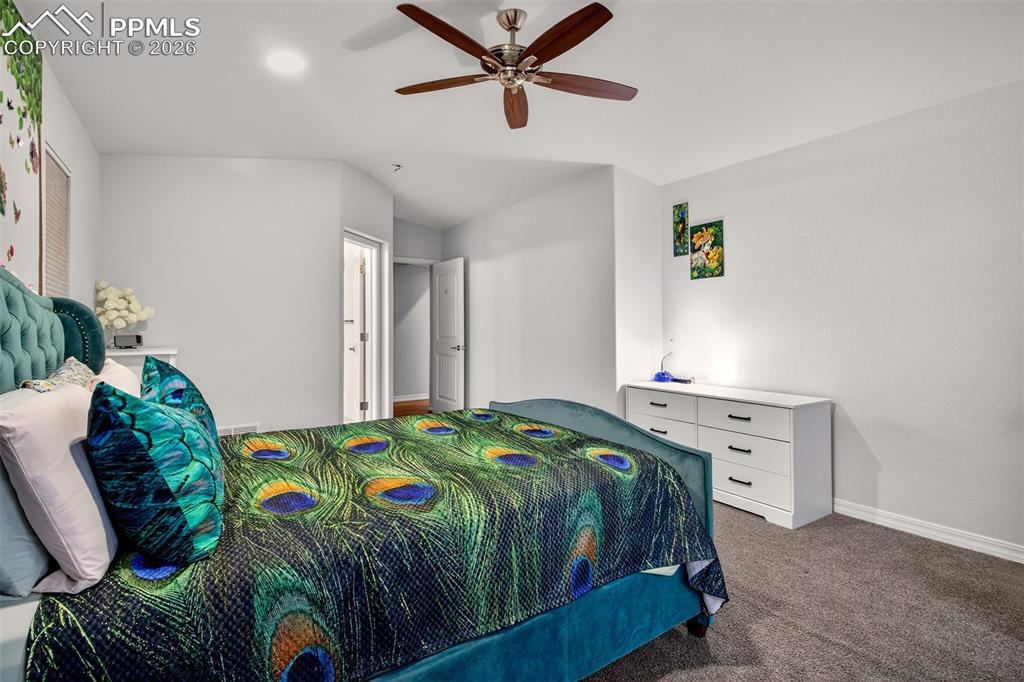 Image 22 of 48: Bedroom