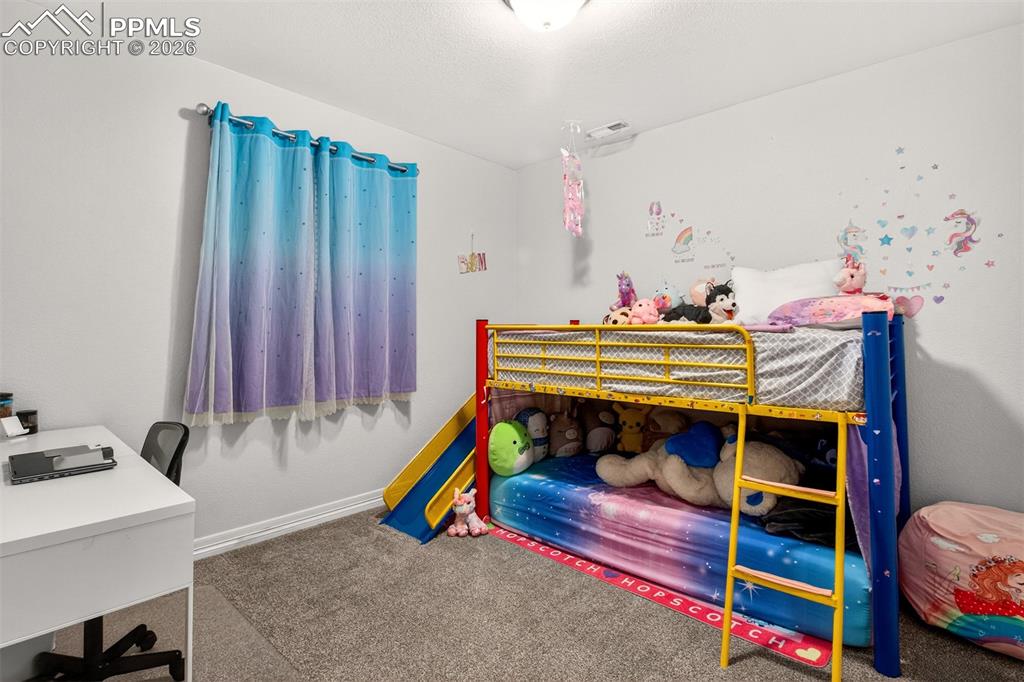 Image 34 of 48: Bedroom