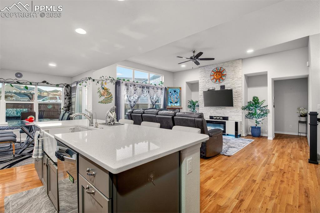 Image 6 of 48: Kitchen