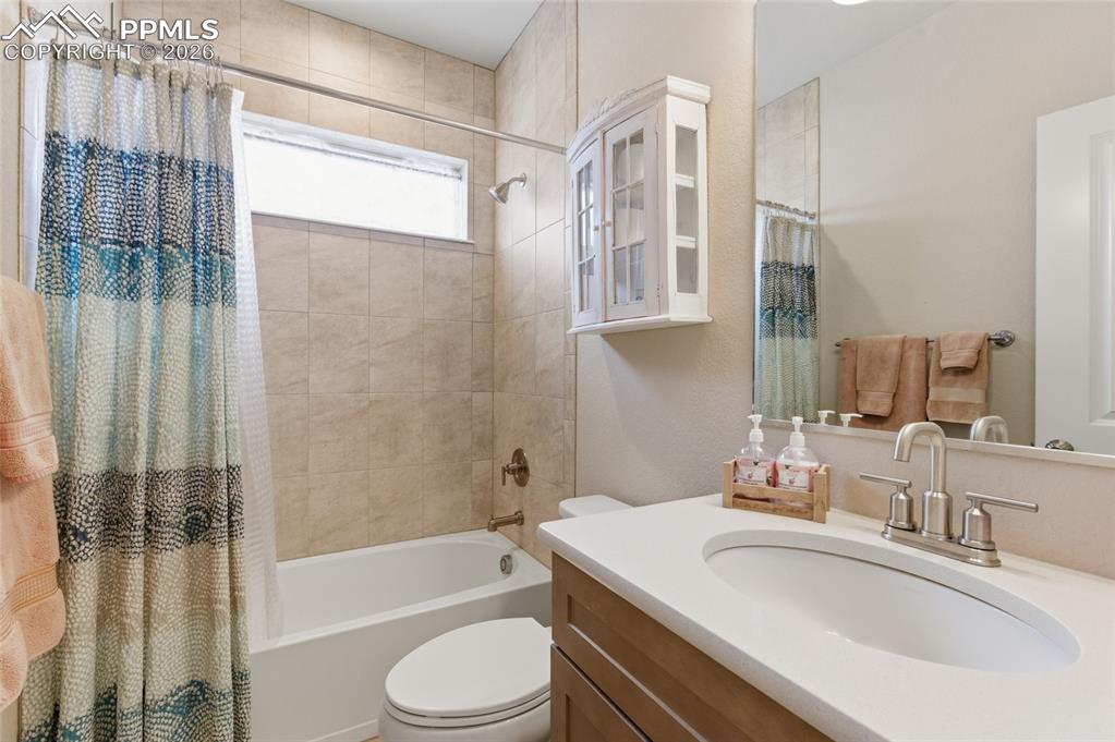 Image 21 of 42: Master Bathroom