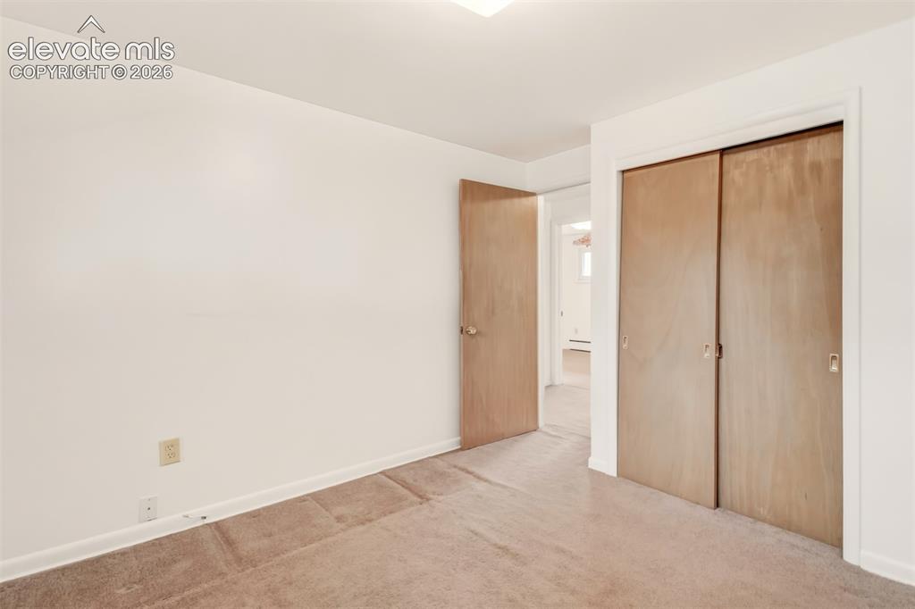 Image 17 of 25: Bedroom 3