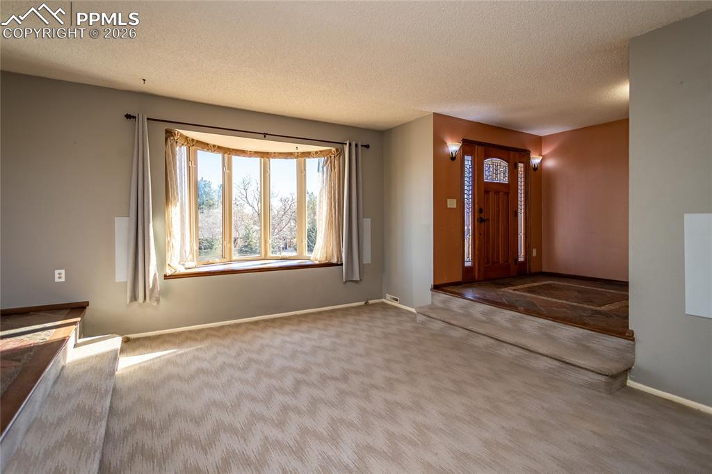 Image 11 of 50: Living Room