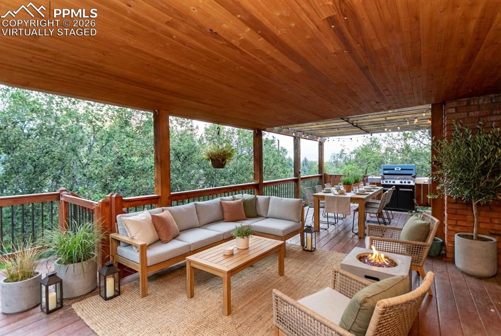 Image 40 of 50: Virtually Staged