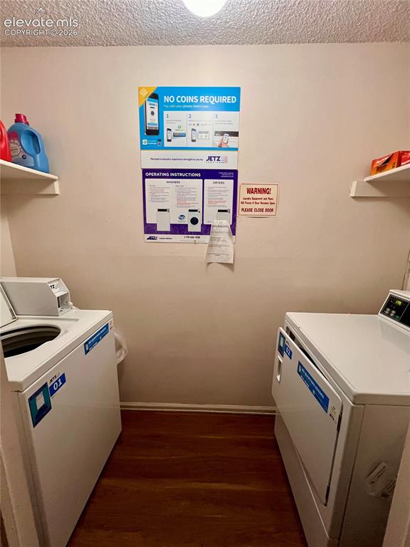Image 7 of 9: Laundry
