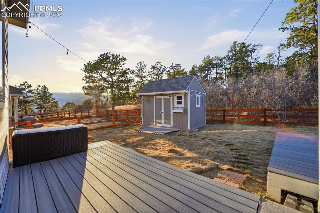 Image 46 of 49: Deck