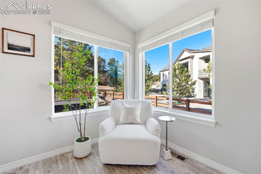 Image 7 of 49: Sitting Room