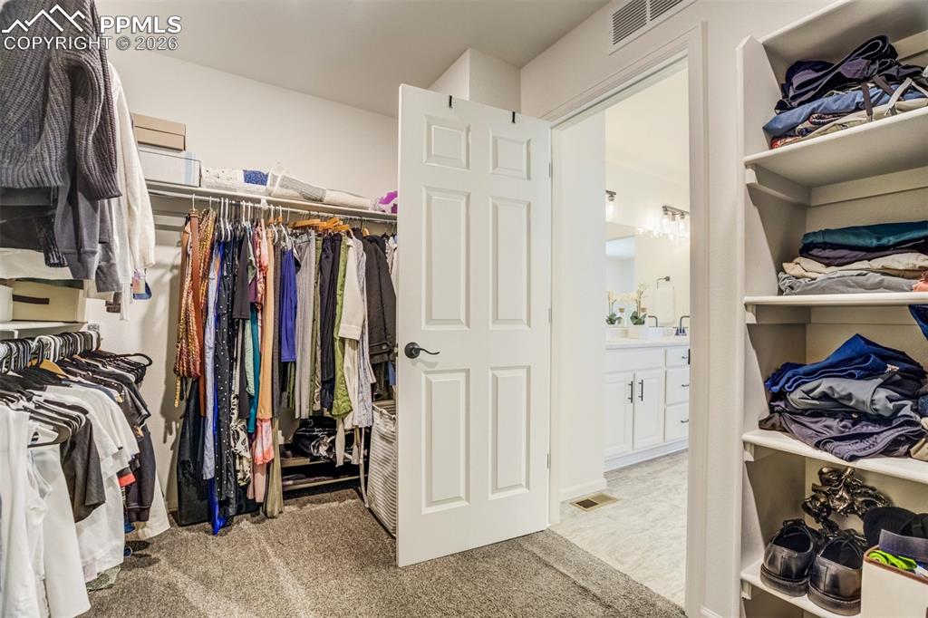 Image 19 of 43: Hello, walk-in closet. 