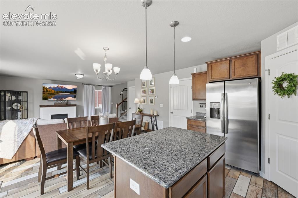 Image 12 of 31: Kitchen