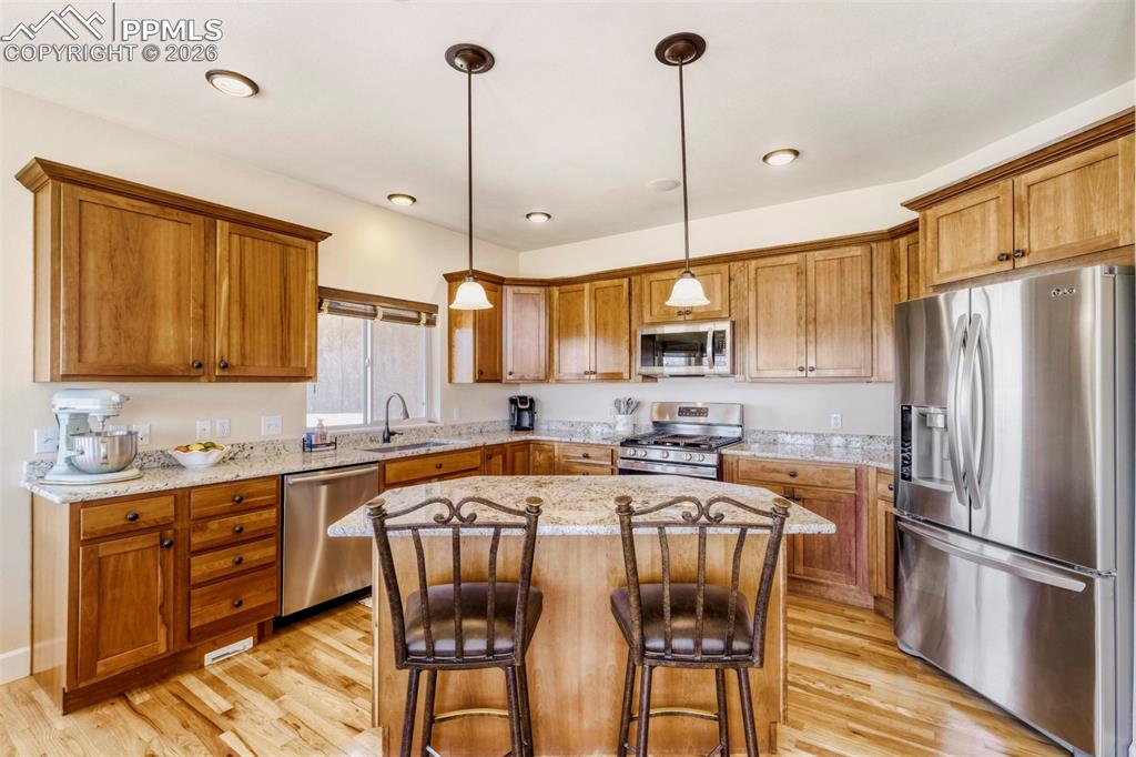 Image 11 of 42: Kitchen