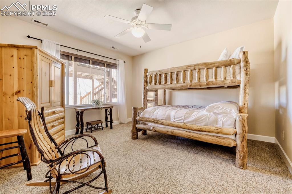 Image 29 of 42: Bedroom