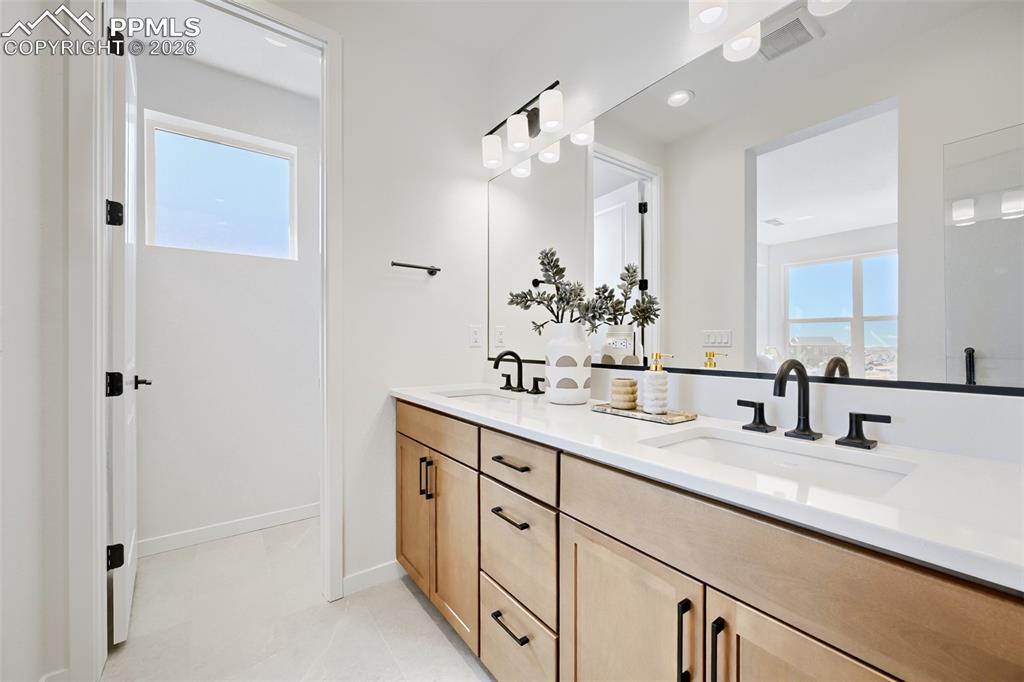 Image 9 of 18: No Description Available