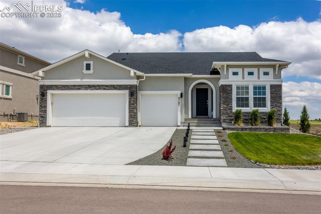 Image 3 of 26: Front of Structure