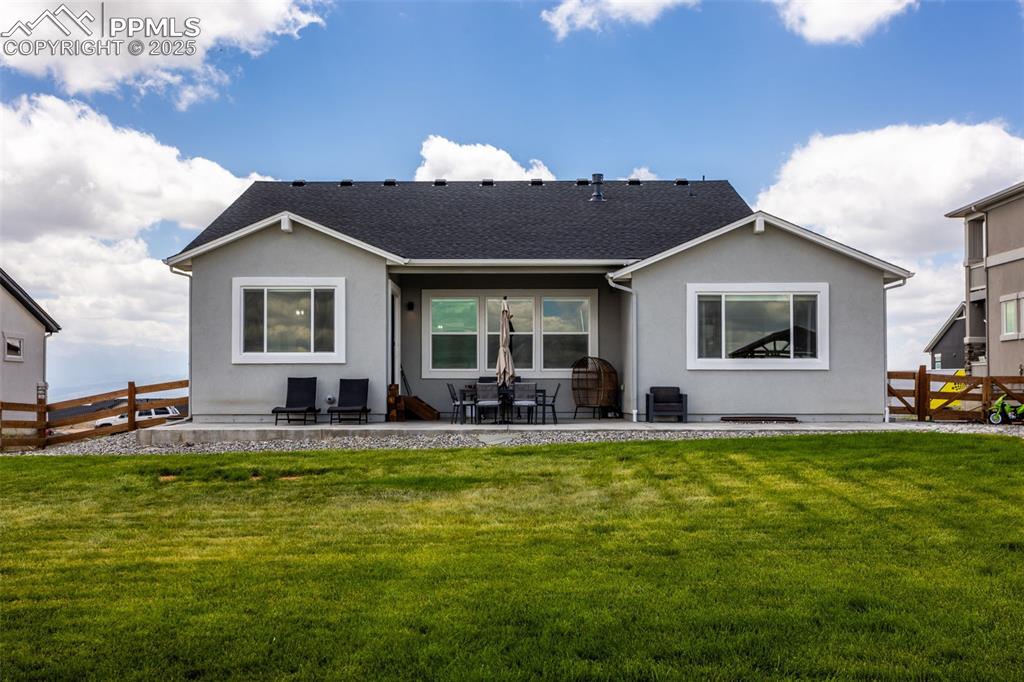 Image 5 of 26: Back of Structure