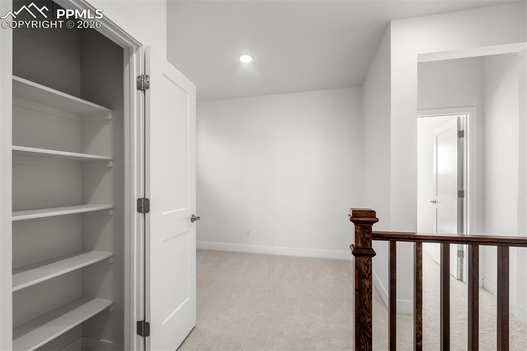 Image 16 of 36: Loft