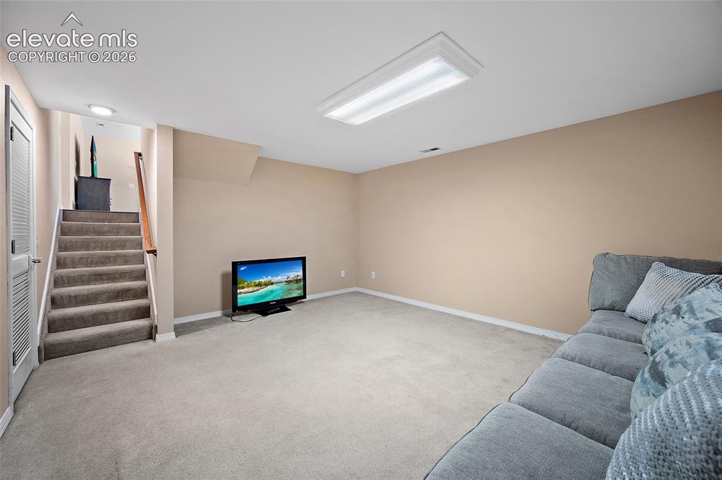Image 26 of 36: Family Room