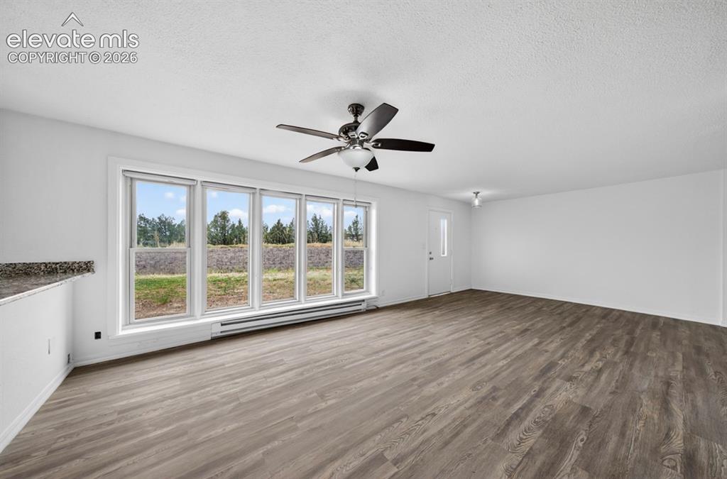 Image 17 of 49: Living Room