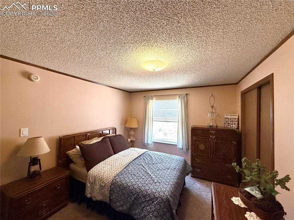 Image 46 of 50: Bedroom