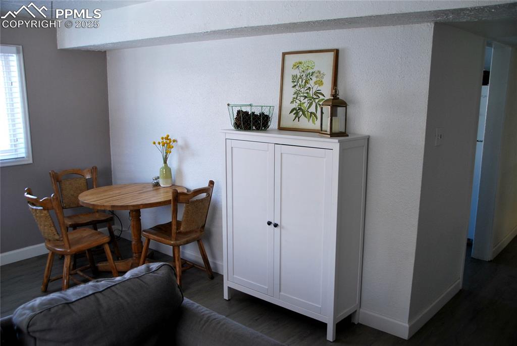 Image 18 of 24: Unit B living dining room combo 