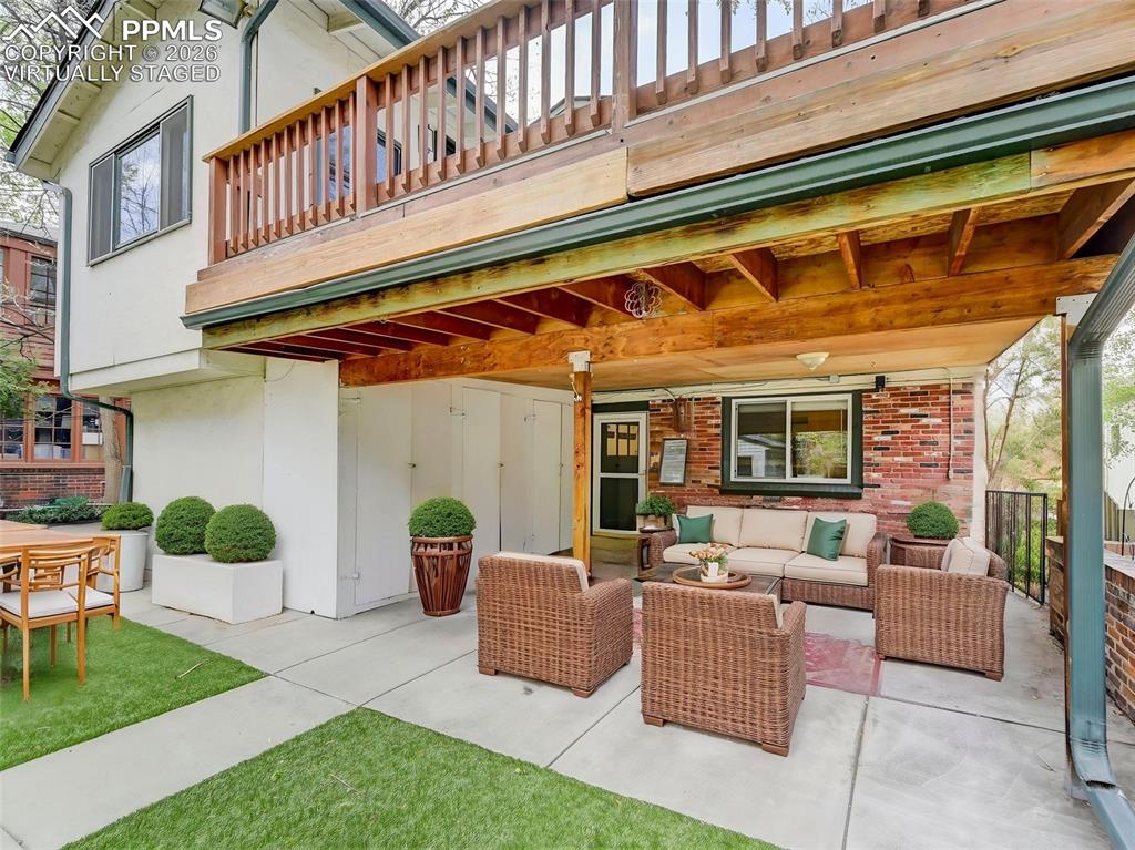 Image 39 of 50: Virtually Staged