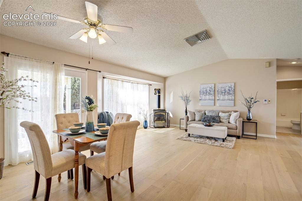 Image 11 of 43: Dining Area