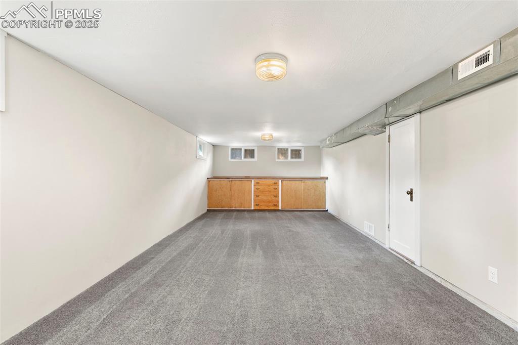 Image 34 of 48: Recreation Room