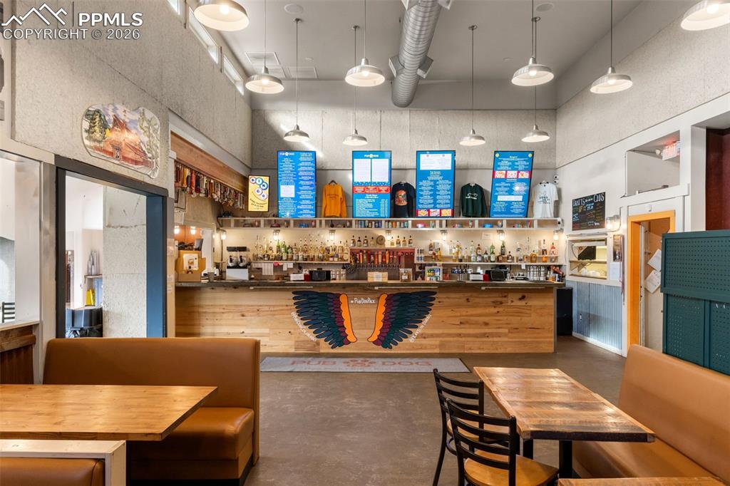 Image 7 of 48: Kitchen