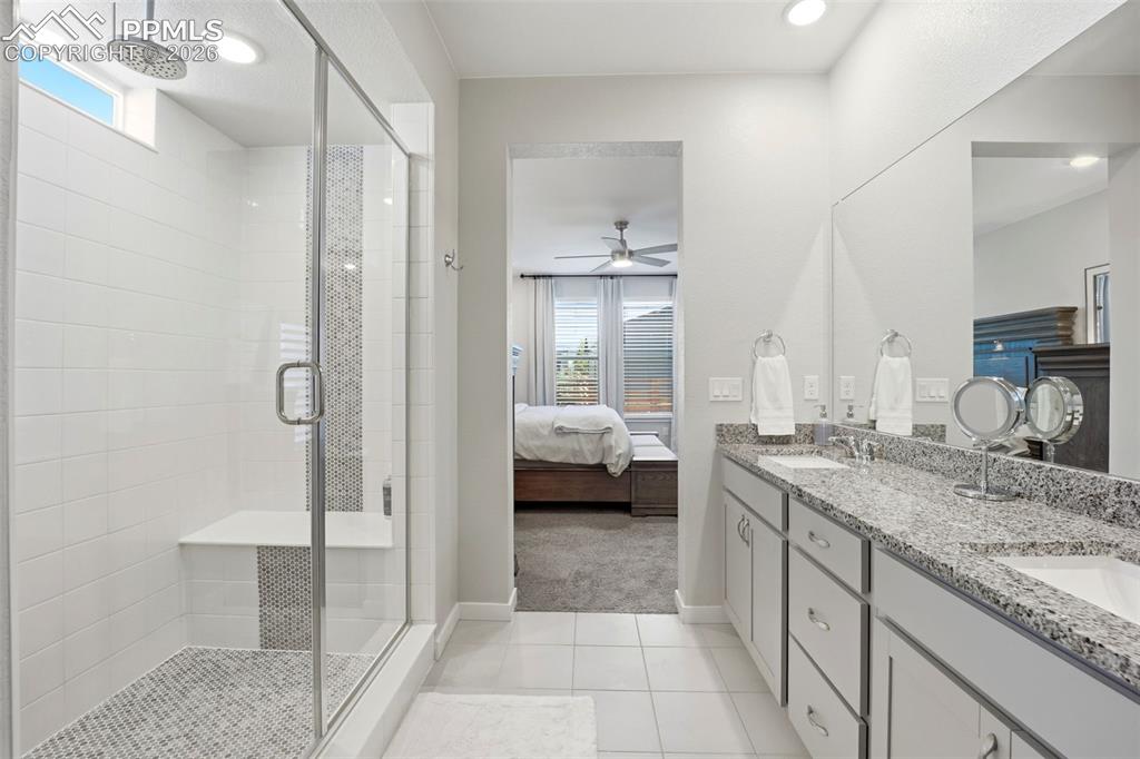 Image 20 of 40: Bathroom