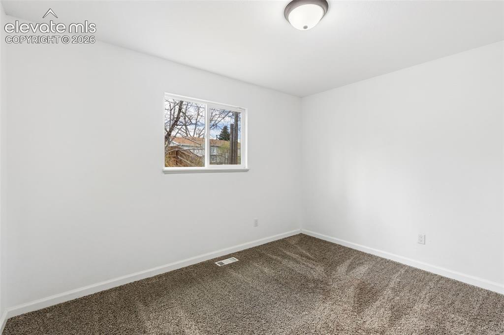 Image 20 of 22: 3rd bedroom