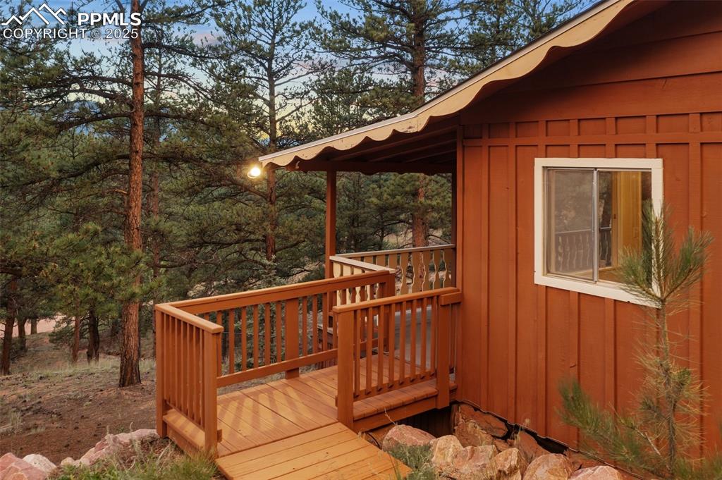 Image 6 of 46: Deck