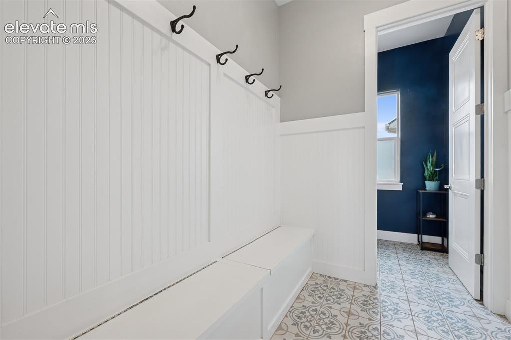 Image 25 of 41: Mud Room