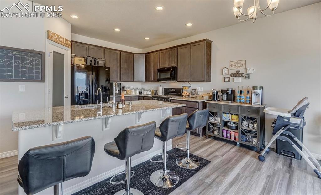 Image 12 of 46: Kitchen