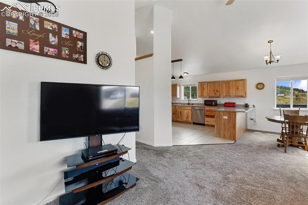 Image 19 of 36: Living Room