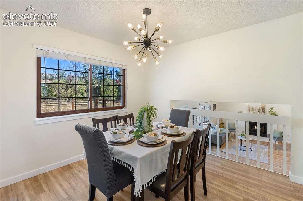 Image 15 of 43: Dining Area