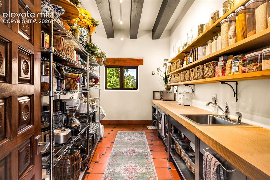 Image 16 of 49: Pantry