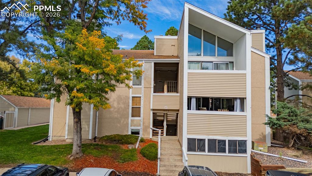 Image 17 of 22: Front of Structure