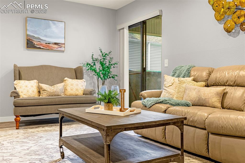 Image 8 of 22: Living Room