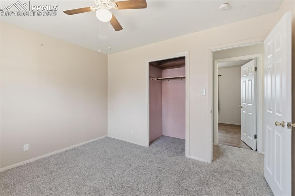 Image 16 of 32: Bedroom