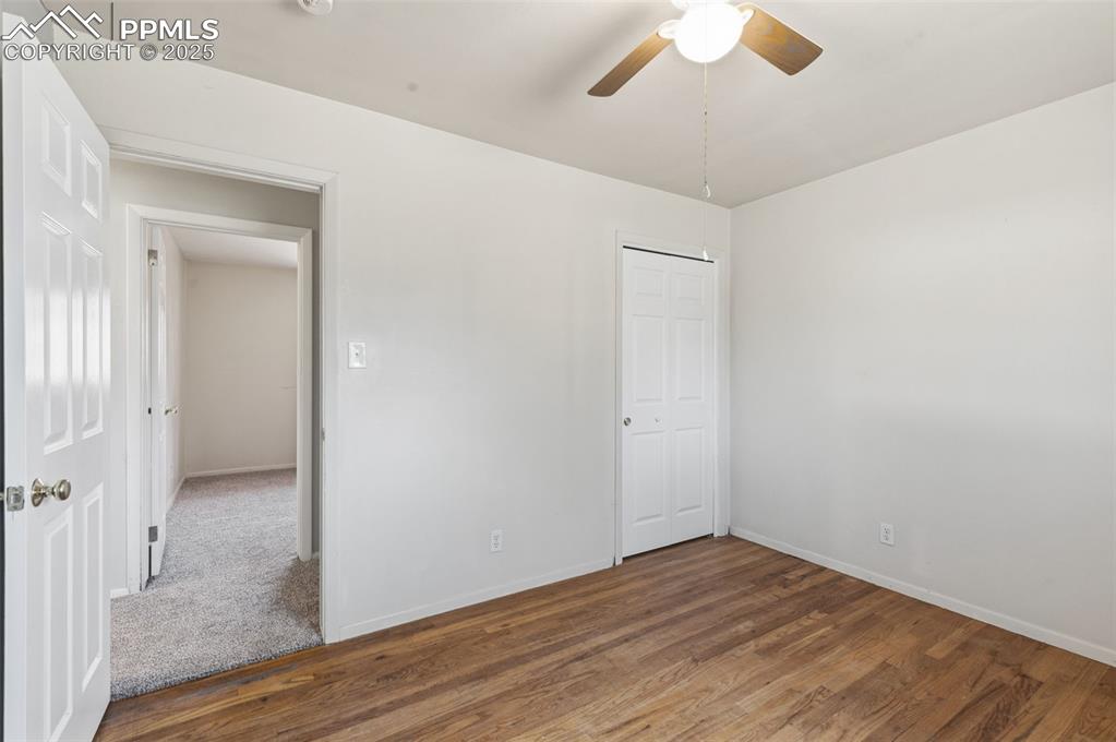 Image 22 of 32: Second bedroom