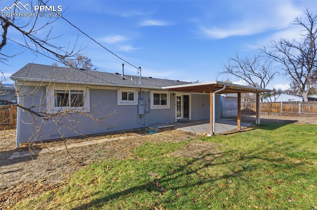 Image 27 of 32: Back of Structure