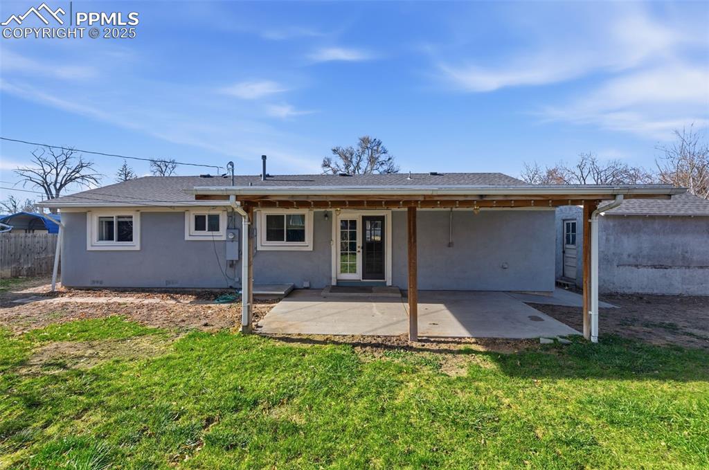 Image 28 of 32: Back of Structure