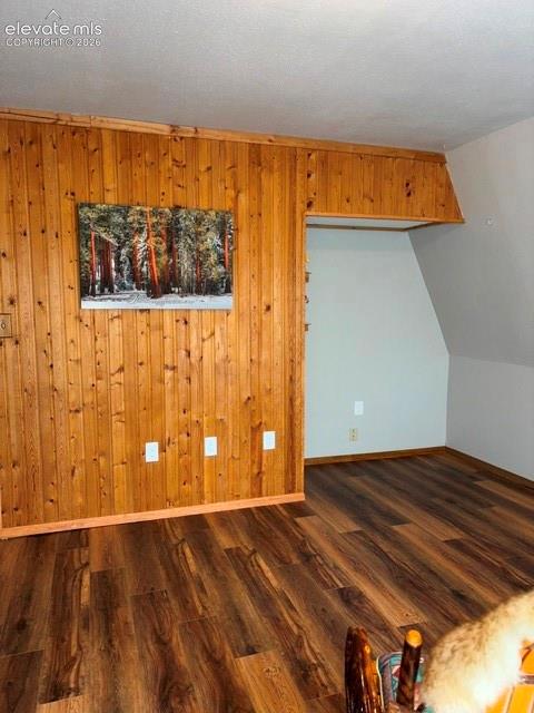 Image 8 of 18: Living Room