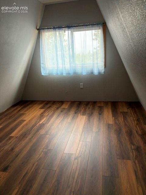 Image 9 of 18: Bedroom