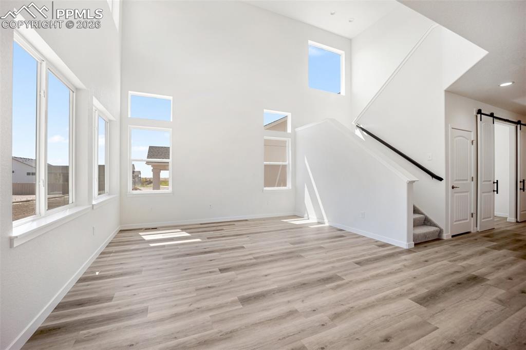 Image 8 of 29: Living Room