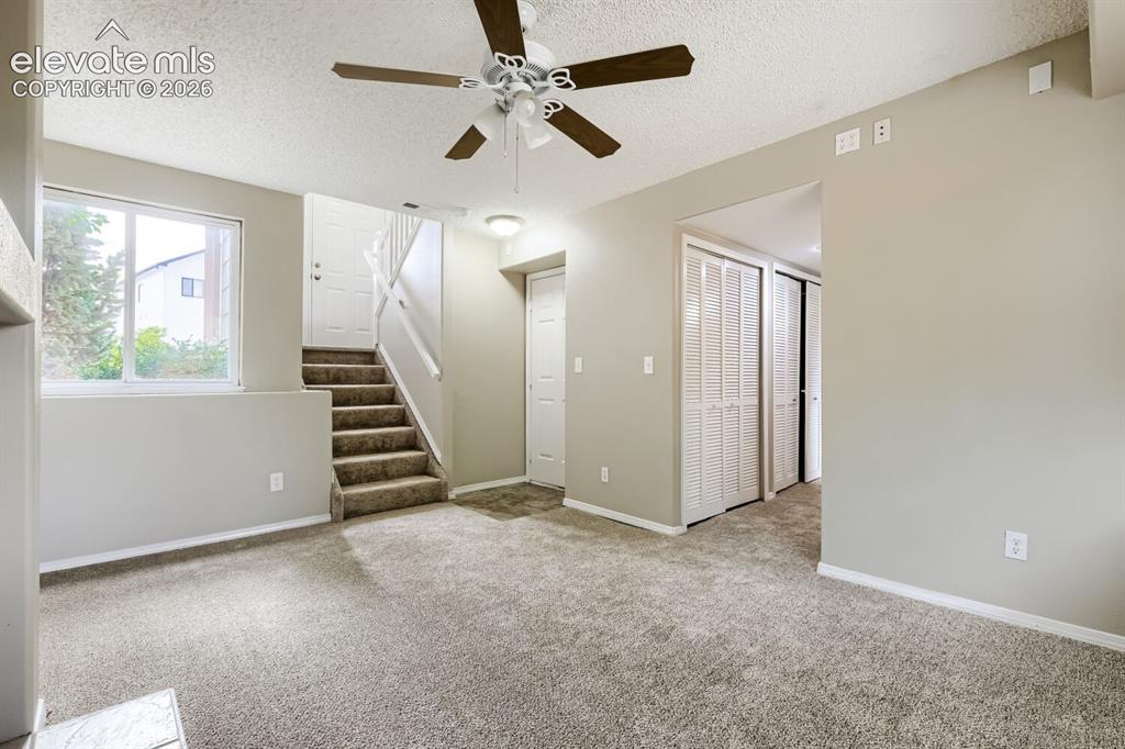 Image 15 of 31: Family Room