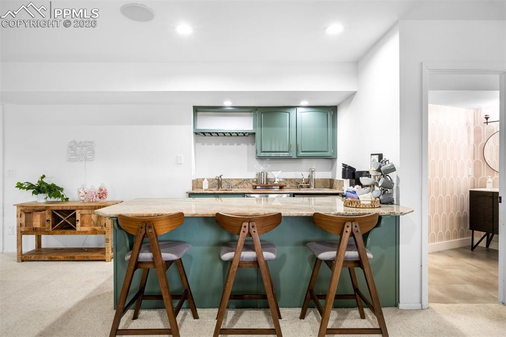 Image 25 of 45: Basement Wet Bar