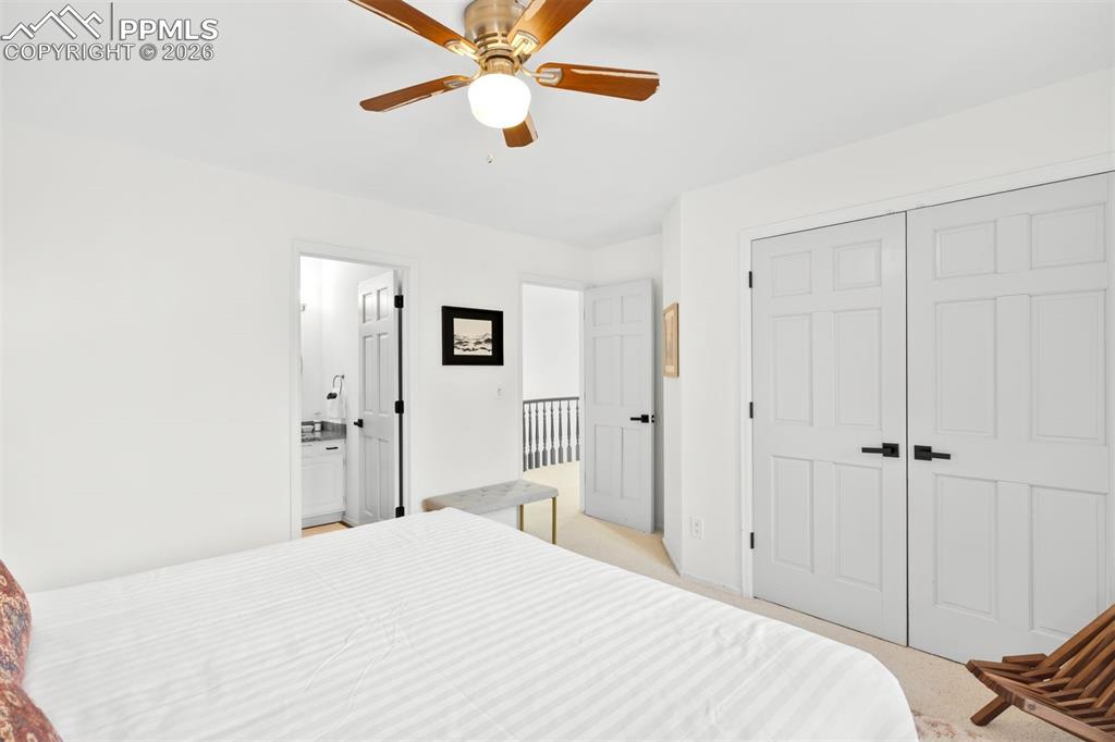 Image 37 of 45: Bedroom