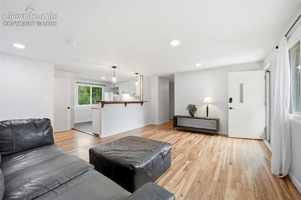 Image 10 of 50: Living Room