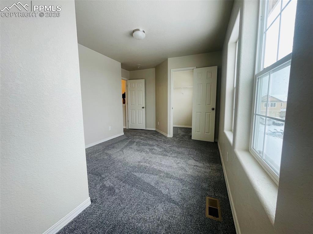 Image 35 of 43: Bedroom