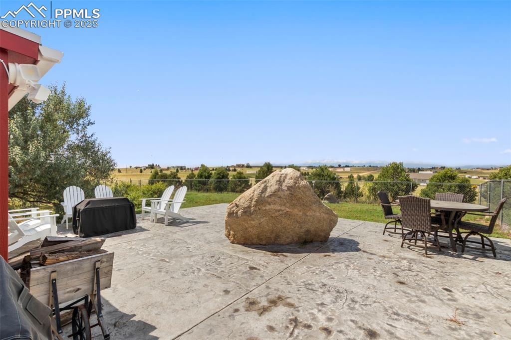 Image 44 of 50: Patio